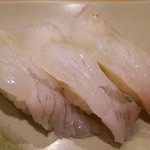 廻鮮寿司 塩釜港 - サービスの真鯛