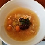 Ｌａ Ｖｉｔａ - 春キャベツとお豆のさっぱりコンソメスープ フィレンツェ風～♪(^o^)丿