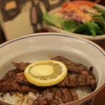 荒井屋 - ビフテキ丼