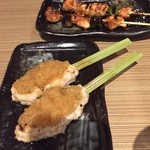 Yakitori Senta - つくねおろしポン酢で食べれるのが良いです。280円