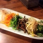 近江牛 焼肉竹 - ナムル盛り合わせ