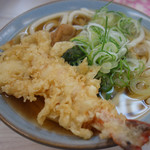 うどんのいなや - うどん+えび天、ねぎ