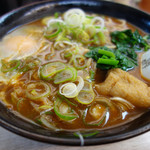 うどんのいなや - みそむぎ+ねぎ、生玉子