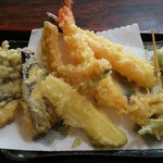 そばや 文助 - 文助天ざる 海老二本￥1450の天ぷら（H28.6.7撮影）