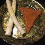 京都 吉兆 - 北海道産 ホワイトアスパラガスと淡路産 干しこ