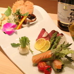 大阪屋 - おまかせランチは完全予約制で承っております。女子会などにも人気です。