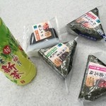 ファミリーマート - 3日目の朝ごはんはおにぎり