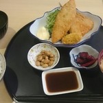 Yuushokutei - 海鮮フライ定食￥850