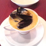 52027 - フランス産ムール貝のスープ