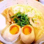 雫 - 水金の鶏塩ラーメン