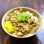 麺匠 あらき - 特製チャーシュー丼　380円