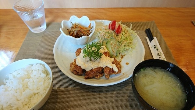 まるちゃんごはん 姪浜 定食 食堂 食べログ まるちゃんごはん 姪浜 定食 食堂 食べログ