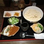 恵比寿でですけ - 冷ぶっかけうどんミニカレー付き700円