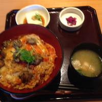 京の禅 車 四条烏丸店 - 小鉢とお味噌汁とお新香が付いてます