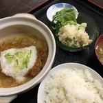 まんてん食堂 - 日替わり、かつとろろ定食680円