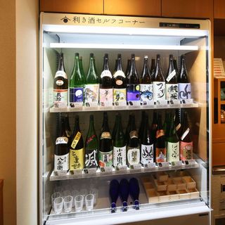 精選!備齊了40種日本酒。也準備了品酒暢飲。