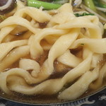 鴻運楼 - 牛バラ麺