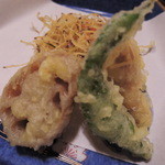 津和野温泉宿　わた屋 - 季節の天ぷら。
      桜海老のかき揚げって珍しいね～