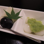 津和野温泉宿　わた屋 - 季節のスイーツ。梨に巨砲、ずんだ白玉団子。