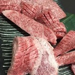 和牛焼肉 だいこく家 - 