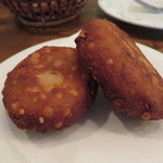 アヒルストア - ワデ(スリランカの豆コロッケ)2