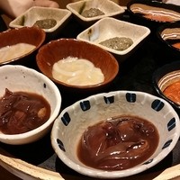 八吉 新宿西口店 - お通し、選べます