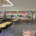 オリオン -  広いホールはいかにもスキー場