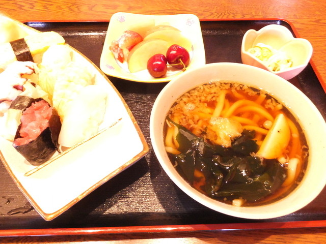 寿し食事処真つり - 八郎潟（寿司）の写真