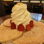 Eggs'n Things Guam - パンケーキ