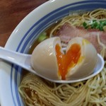 麺屋 悠 - トロットロの味玉だった。