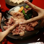 焼肉トラジ - 