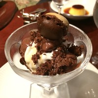 銀座うかい亭 - チョコレートパフェ。超絶うまかった