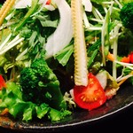 居心地ダイニング びぃどろ - 野菜サラダ