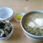 中華そば 田村 - クリームチーズラーメン（小）+粉チーズ（トッピング）+豚めし（小）+からしマヨネーズ（トッピング）