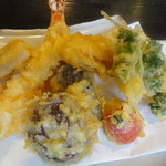 そば処 おまた - トマトとパセリはサービス