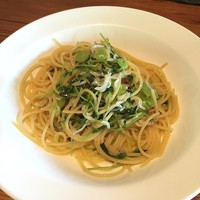 キハチ 青山本店 - シラスのペペロンチーノ