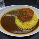 スパイス・キューブ - 本日のカレー（メンチカツカレー）780円