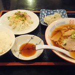 來來餃子館 - 金曜日替り(ラーメン餃子定食)600円