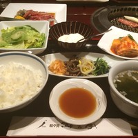 游玄亭 赤坂 - 仕事焼肉。落ち着いた空間がいいね。