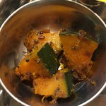 スパイス料理ナッラマナム - かぼちゃのスパイス炒め