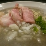 丿貫 - 煮干そば・750円　ウズラの味玉・50円