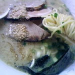 絶品スープと厚めのチャーシュー