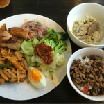 タイ ランド レストラン - 