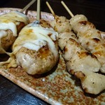 腹八分目 - 焼き鳥（つくねチーズ＆ぼんじり）