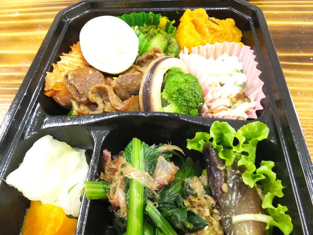小池こまち（オイケコマチ） - 八郎潟（弁当）の写真