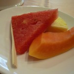 金満廟  - タイワンではよくあるデザート＝フルーツ