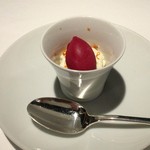 レフェルヴェソンス - 情熱のちいさな赤～ビーツのソルベ、ブルーチーズのムース、テリーヌショコラ
