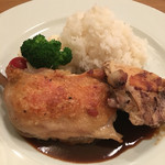 NOBU - 本日の夜ランチ 骨付きチキンのカリカリ焼き