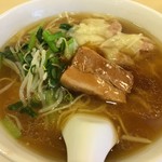 一番 - 角煮ワンタン麺、メインが2種