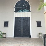 53 By The Sea - チャペルの入り口♡